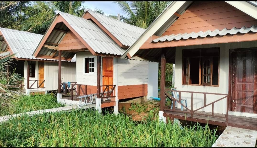 ปารมีฟาร์มสเตย์ Takuapa Eksteriør bilde